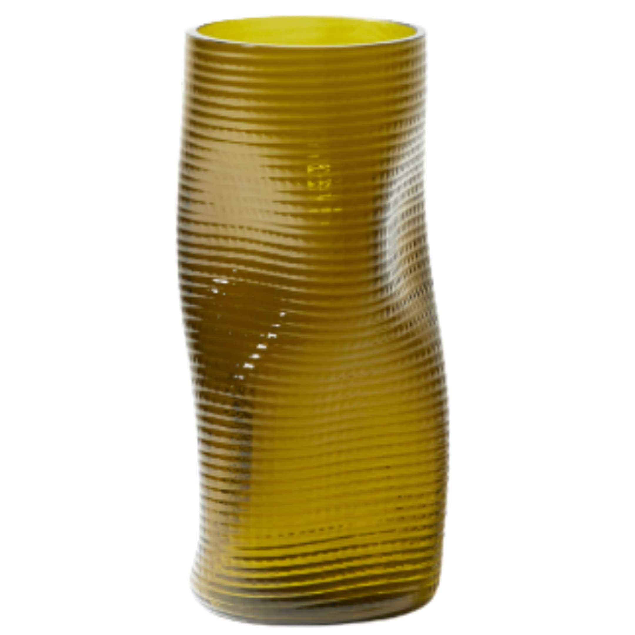 Bình hoa Coral, hiệu Cassina, model 08822000, kích thước Ø21x41 cm, bằng thủy tinh thổi, màu transparent green