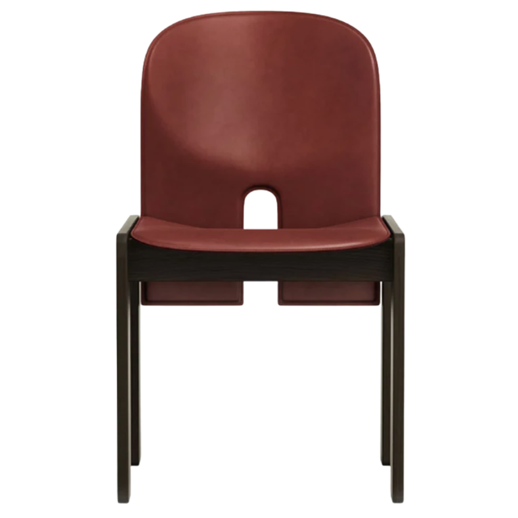 Ghế Scarpa 121 chair, hiệu Cassina, model 8KRKF1211209, kích thước 47x54x80 cm, khung gỗ ashwood stained black, bọc da Saddle leather màu KK Bordeaux